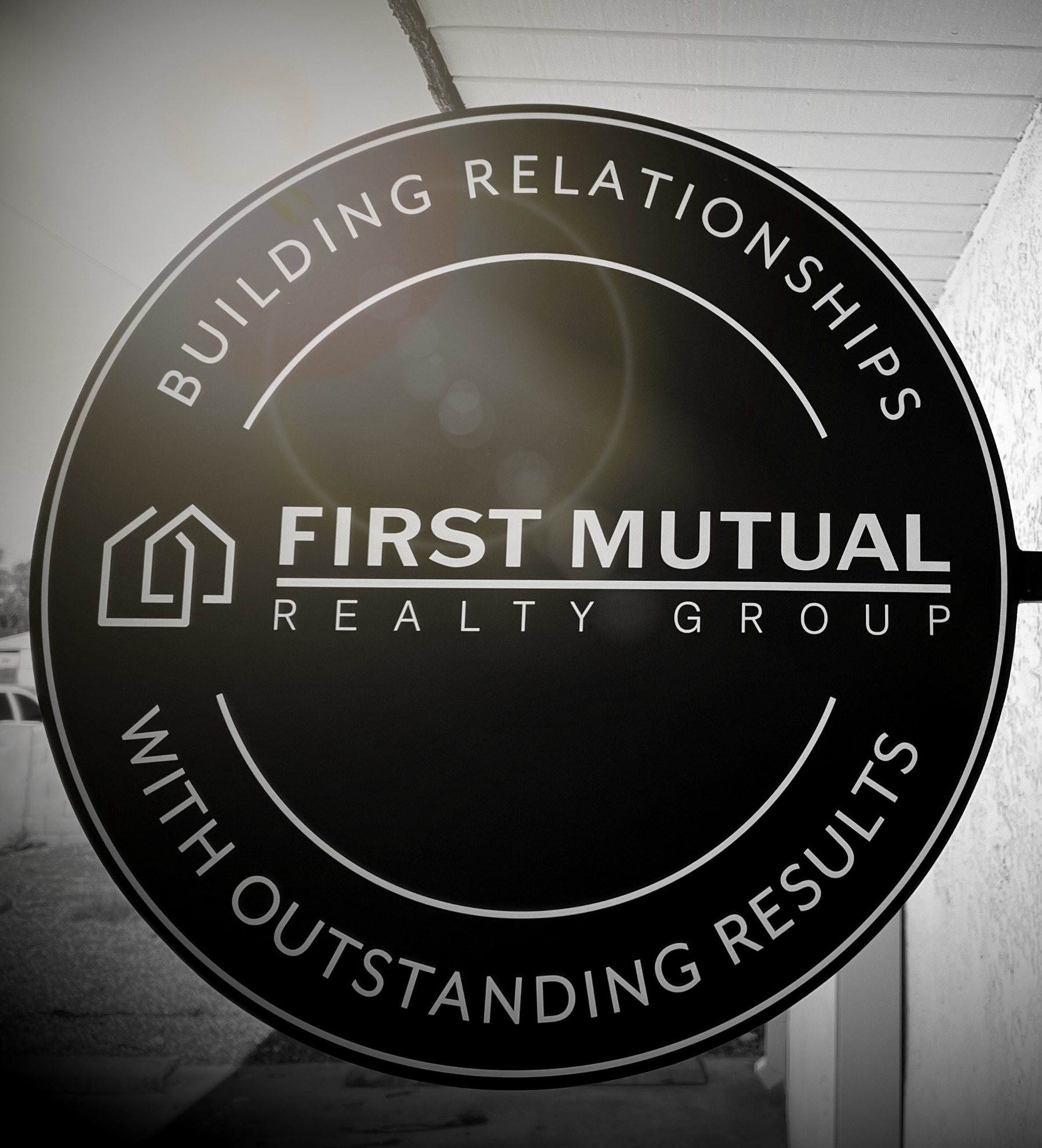 Commercial advisory office